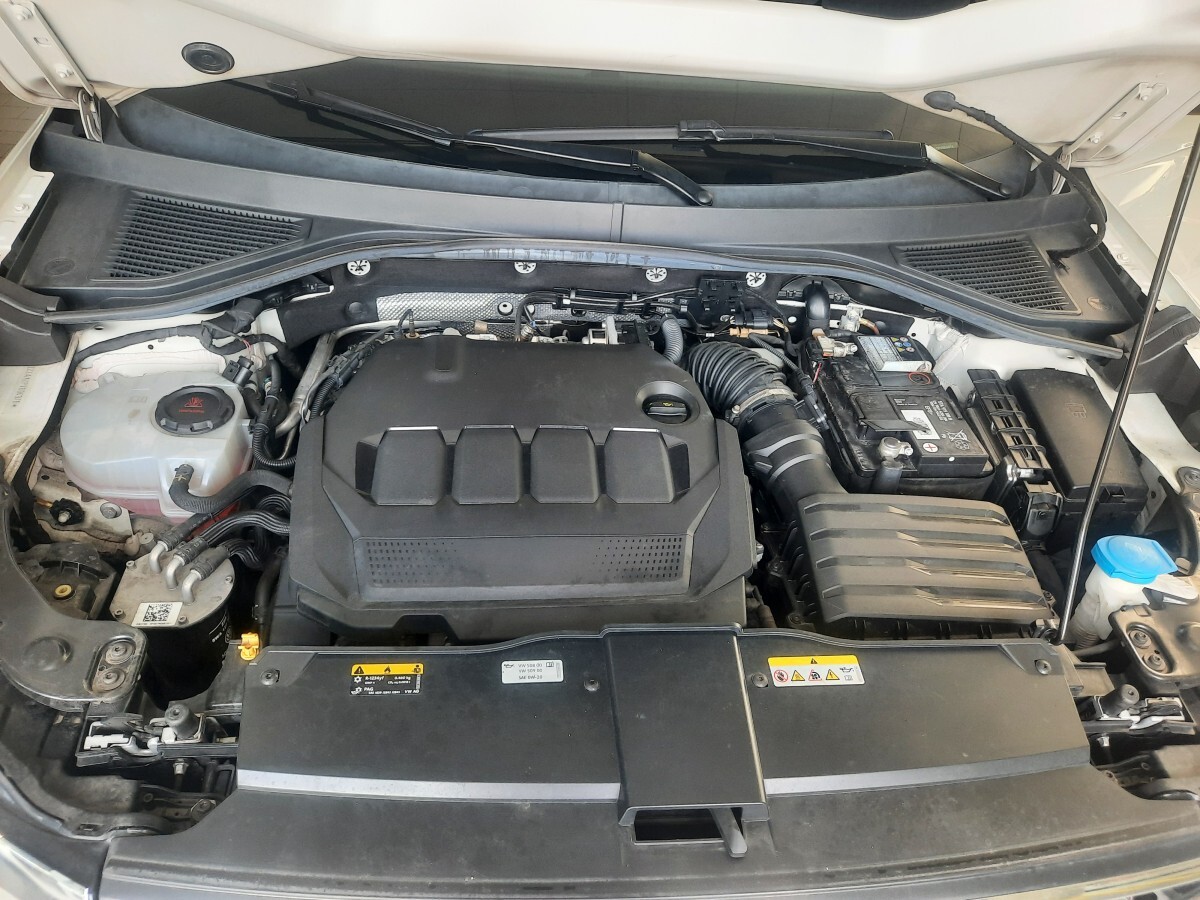 VOLKSWAGEN T-ROC 2.0 TDI DSG R-LINE