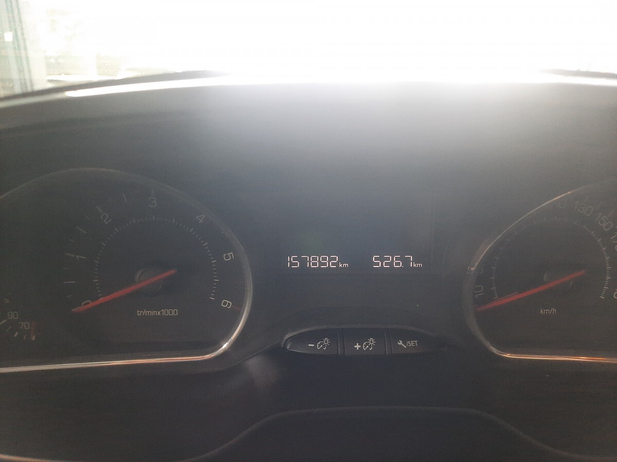 PEUGEOT 208 HDI 1.4 5P ACTIVE